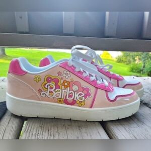 Womans Barbie tennis shoe. Sz 9